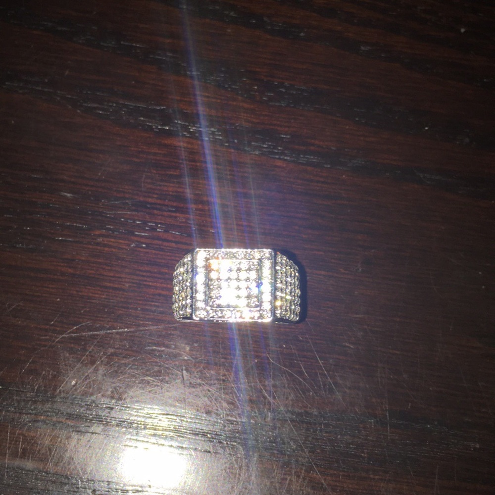 ✨ICED OUT✨ Men’s Ring